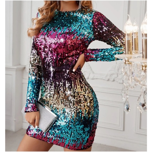 Luxe Sequin Long Sleeve Party Holiday Sexy Dress - Picture 9 of 11